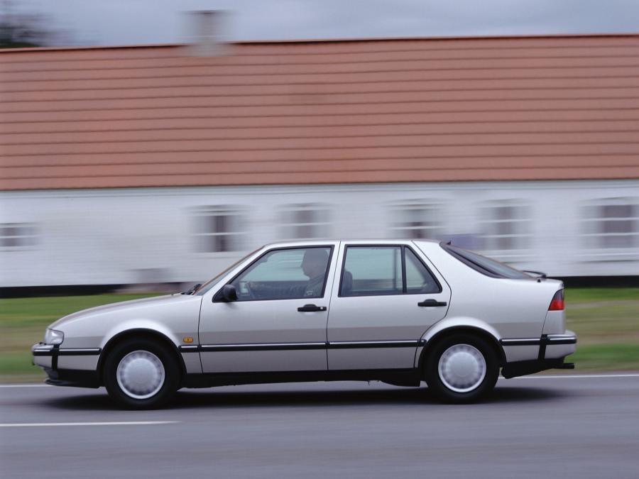  Saab 9000 CS 1996 года  (фото 13 из 16)